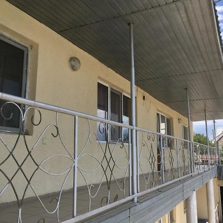 Hotel Эдем à Cholpon-Ata Extérieur photo