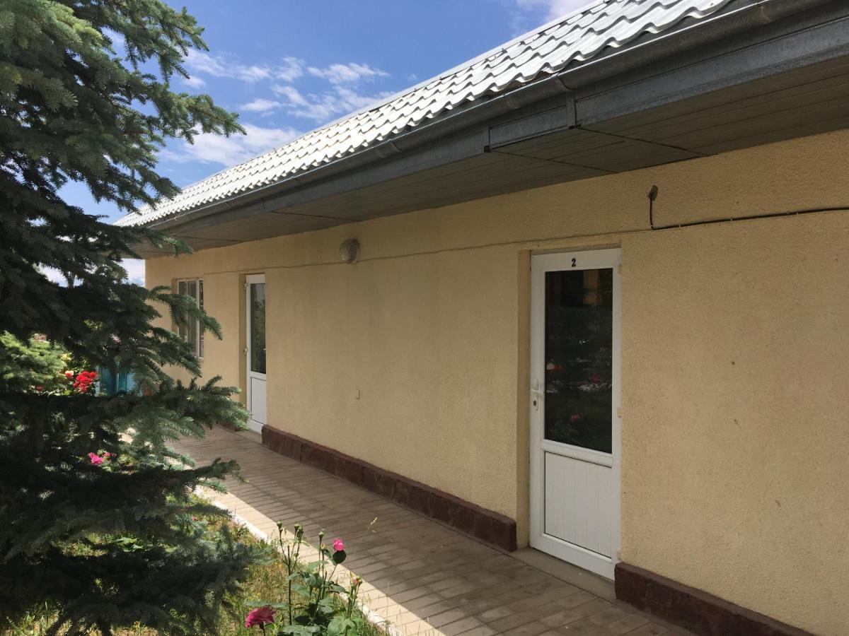 Hotel Эдем à Cholpon-Ata Extérieur photo