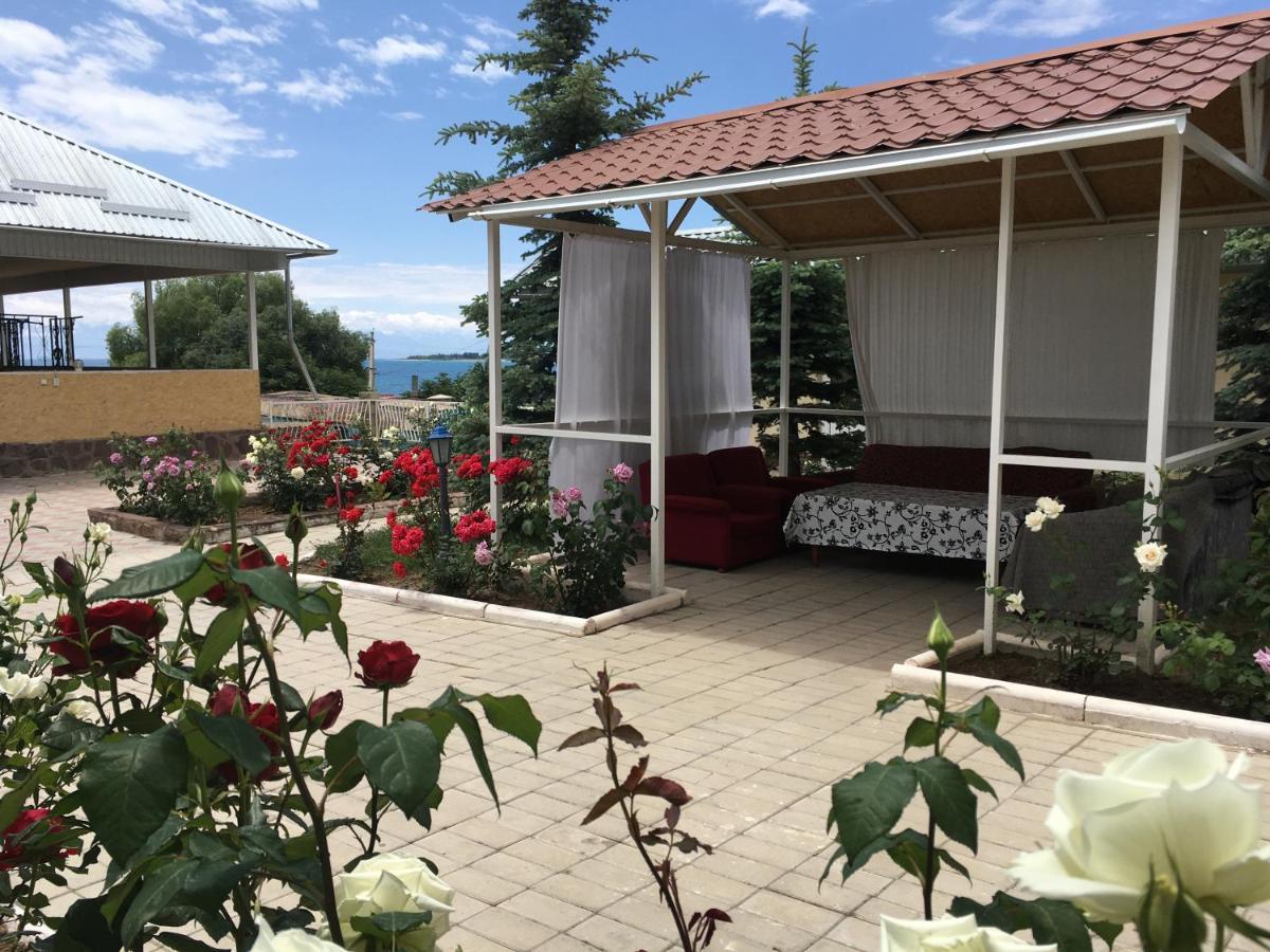Hotel Эдем à Cholpon-Ata Extérieur photo