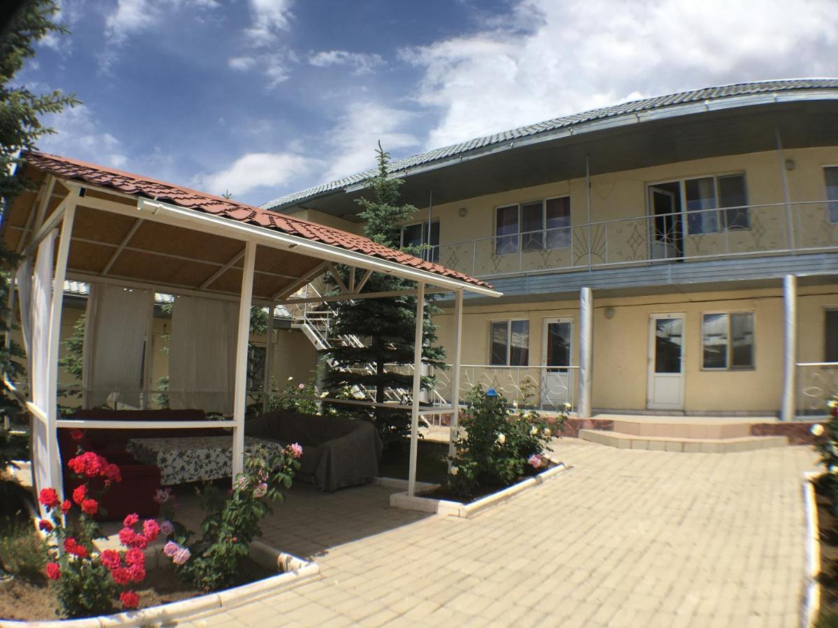 Hotel Эдем à Cholpon-Ata Extérieur photo