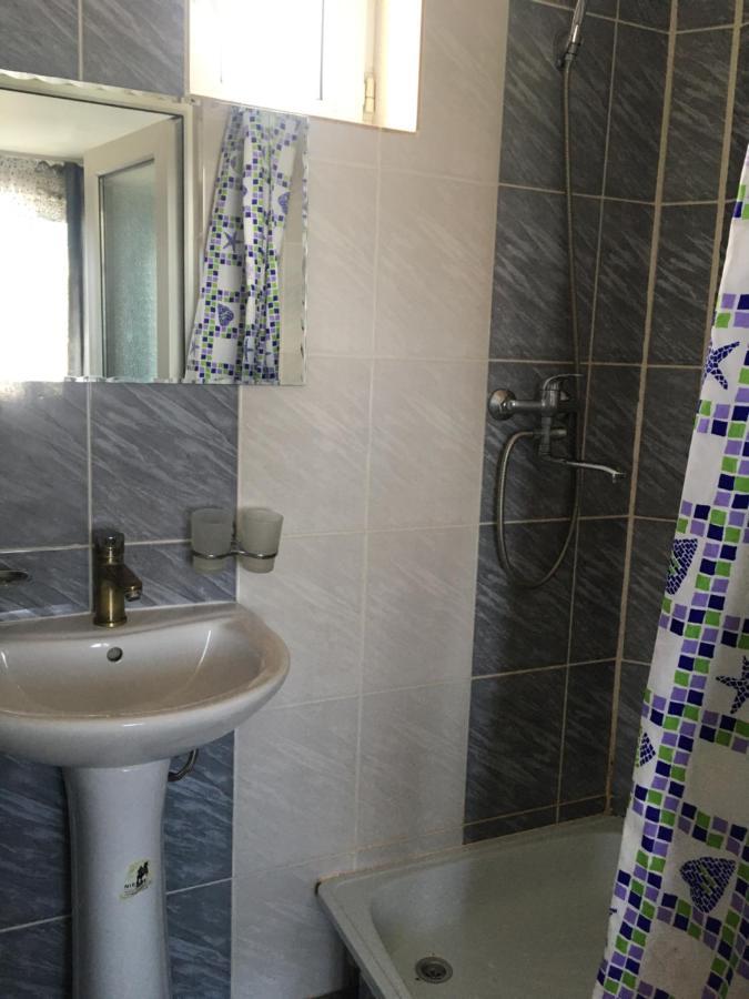 Hotel Эдем à Cholpon-Ata Extérieur photo