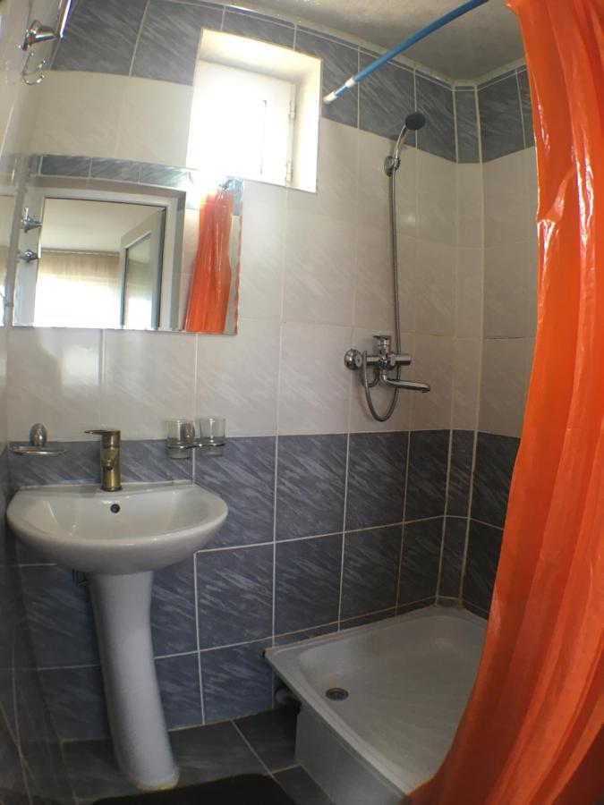 Hotel Эдем à Cholpon-Ata Extérieur photo