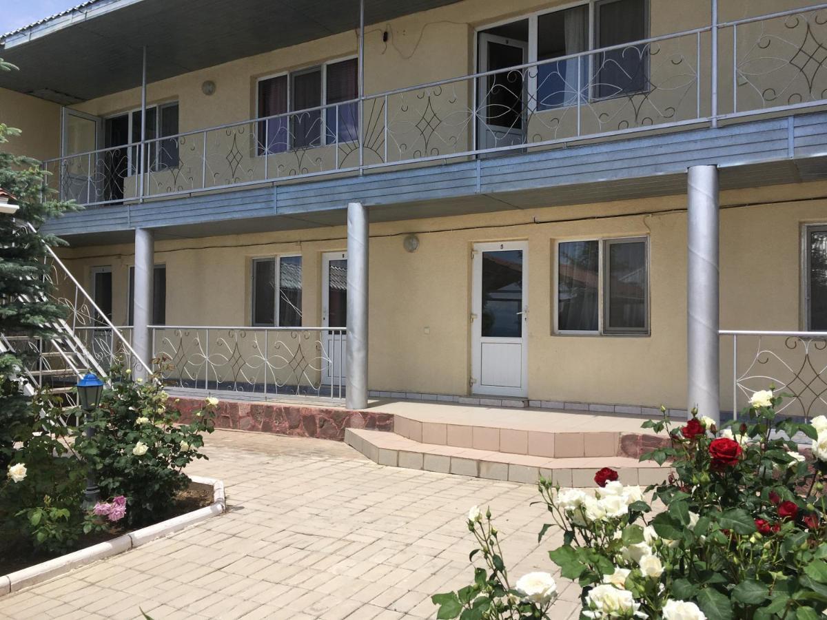 Hotel Эдем à Cholpon-Ata Extérieur photo